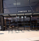 Comptoir 532 outside