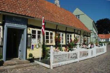 Postgården Udenfor
