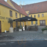 Kystens Perle Udenfor