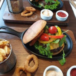 Cafe Liva Mad