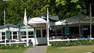 Skovly Udenfor