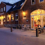 Café Rejseladen Udenfor