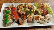 Sushi Lounge food