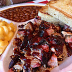 Hog Wild Pit -b-q food