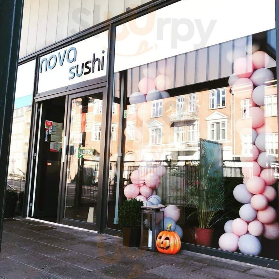Crazy Sushi Udenfor