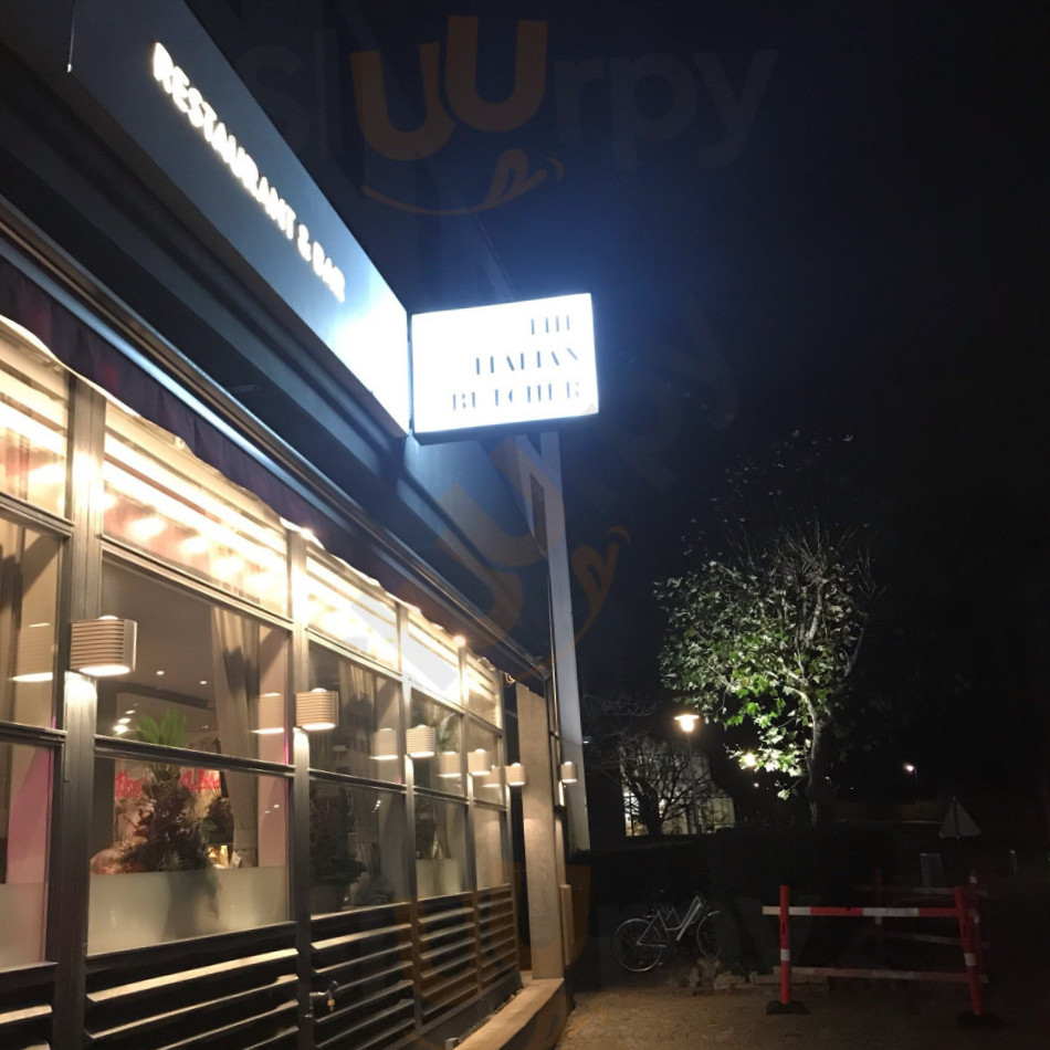 The Italien Butcher Udenfor