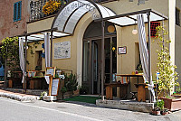 Osteria Delle Crete inside