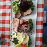 Dit Smørrebrod Skagen Mad