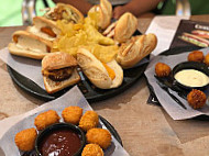 100 Montaditos Carrer Del Pal food