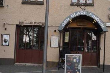 Den Glade Pingvin Inde