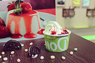 Doms Frozen Yogurt food