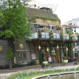Woodhouse Lounge Udenfor