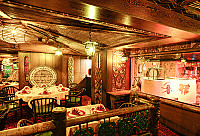 Trader Vic`s inside