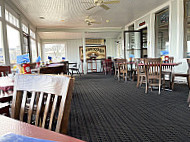 Tidewater Grille inside