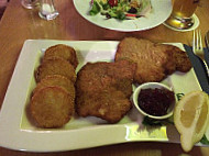 Schloderer Bierstuberl food