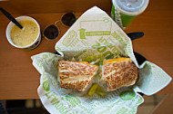 Quiznos food