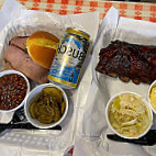 Bogart's Smokehouse food