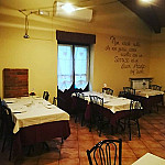 Pizzeria Gli Amici inside