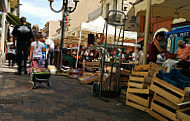 Le Bistrot Du Marché inside