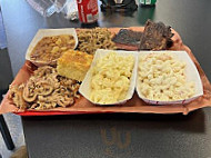 Smokey's Bbq food