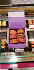 Le Macaron French Pastries food