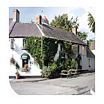 The Butchers Arms outside