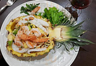 Au Bonheur De Saigon food