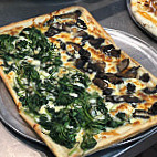 Planet Pizza Norwalk food