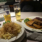 Hofbräustüberl food