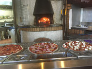 Le Vieux Moulin Pizzeria-Grill food