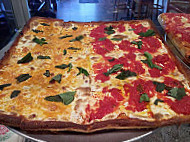 Sal's Pizza Factory food