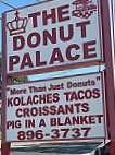 Donut Palace outside