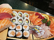 Kemy Sushi food