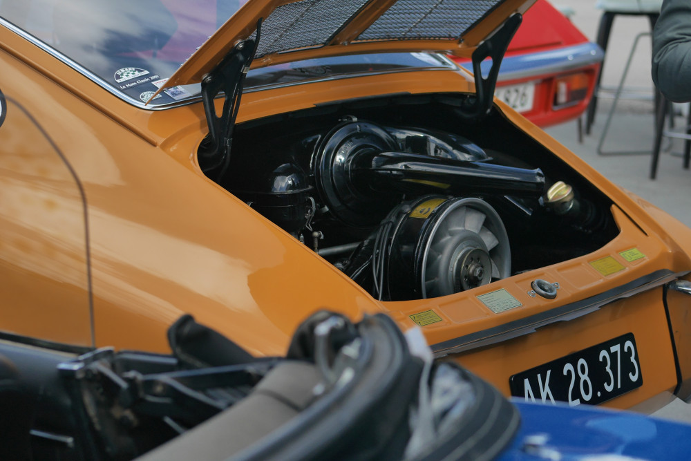 Olivers Garage Udenfor