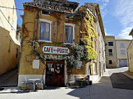 Le Bistrot De Venterol outside