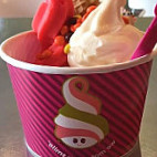 Menchie's Frozen Yogurt food