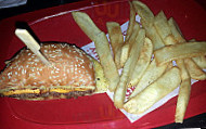 Red Robin Gourmet Burgers And Brews food