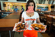 Hooters food