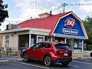 Dairy Queen outside