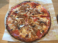 Blaze Pizza food