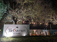 Metsaveurs outside