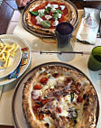 Pizzeria Mamma Rosa food