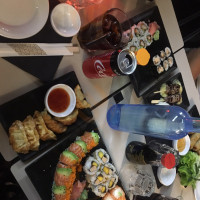 Qo Sushi food