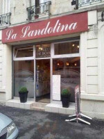 La Landolina outside