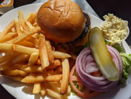 Benny's Luncheonette food