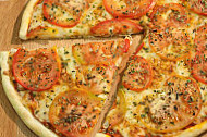 Allô Pizza food