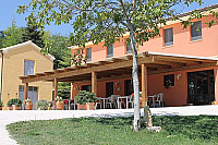 Agriturismo Casale San Filippo outside