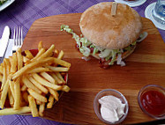 Die Neuen Burgerstuben food