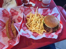 Freddy's Frozen Custard Steakburgers food