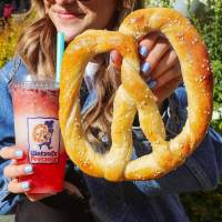 Wetzel's Pretzels food